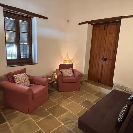 Nyaraló Calypso Historic Limassol