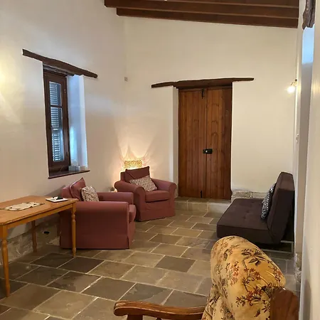 Calypso Historic Tatil Evi Limasol